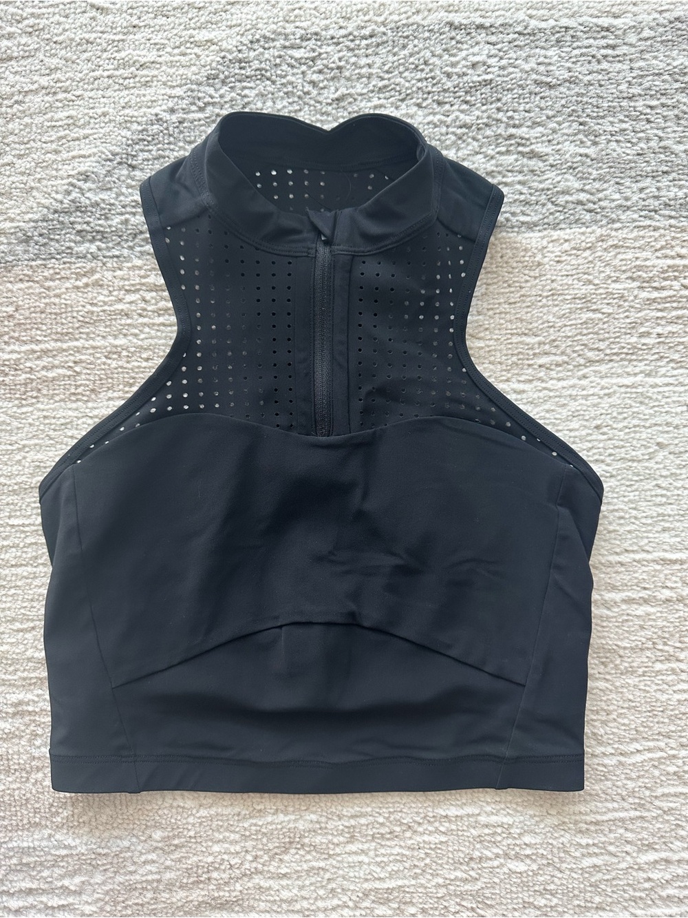 lululemon athletica Unleash Strength Bra Medium Support B/C Cup In Black Size 4